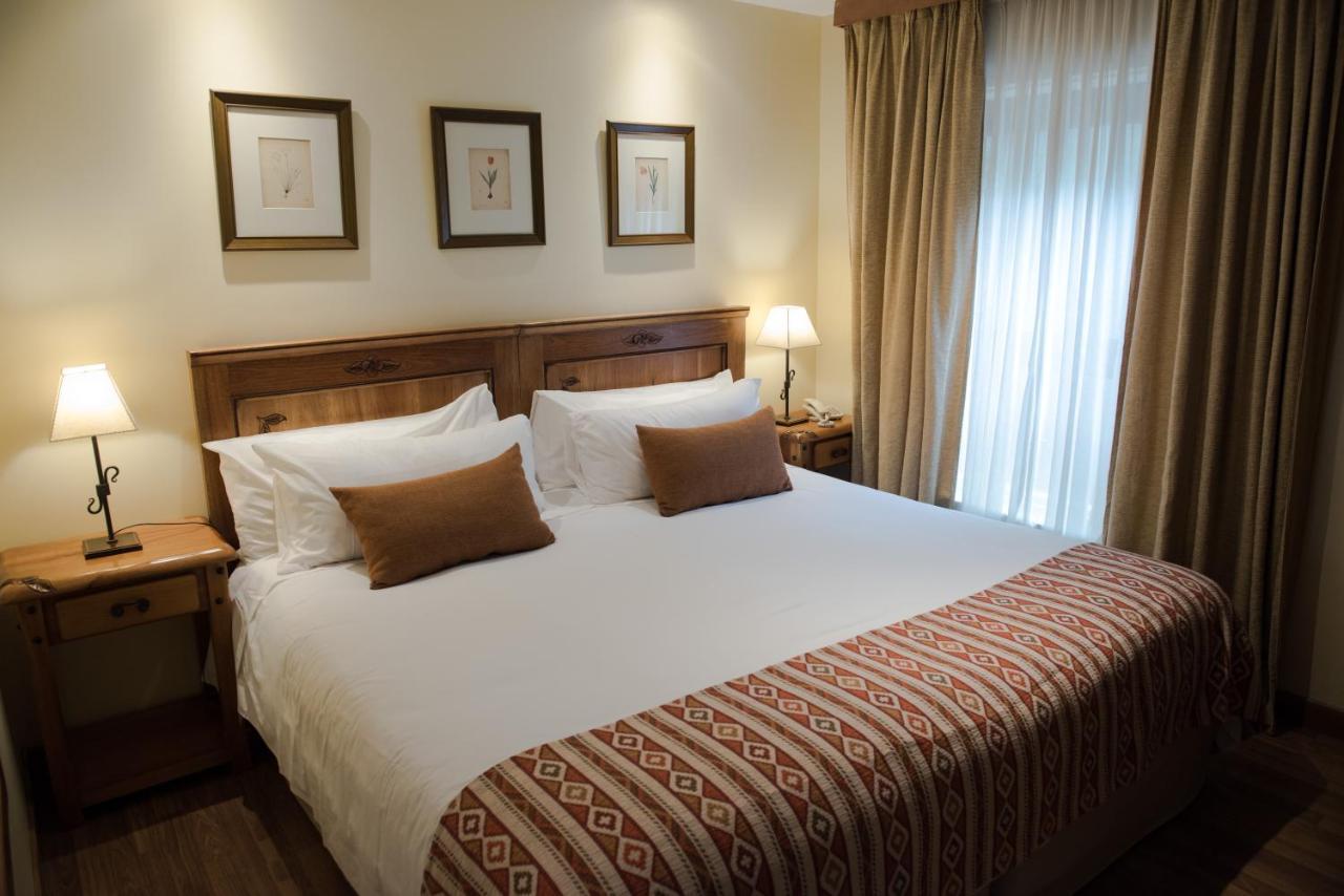 Del Bosque Aparthotel