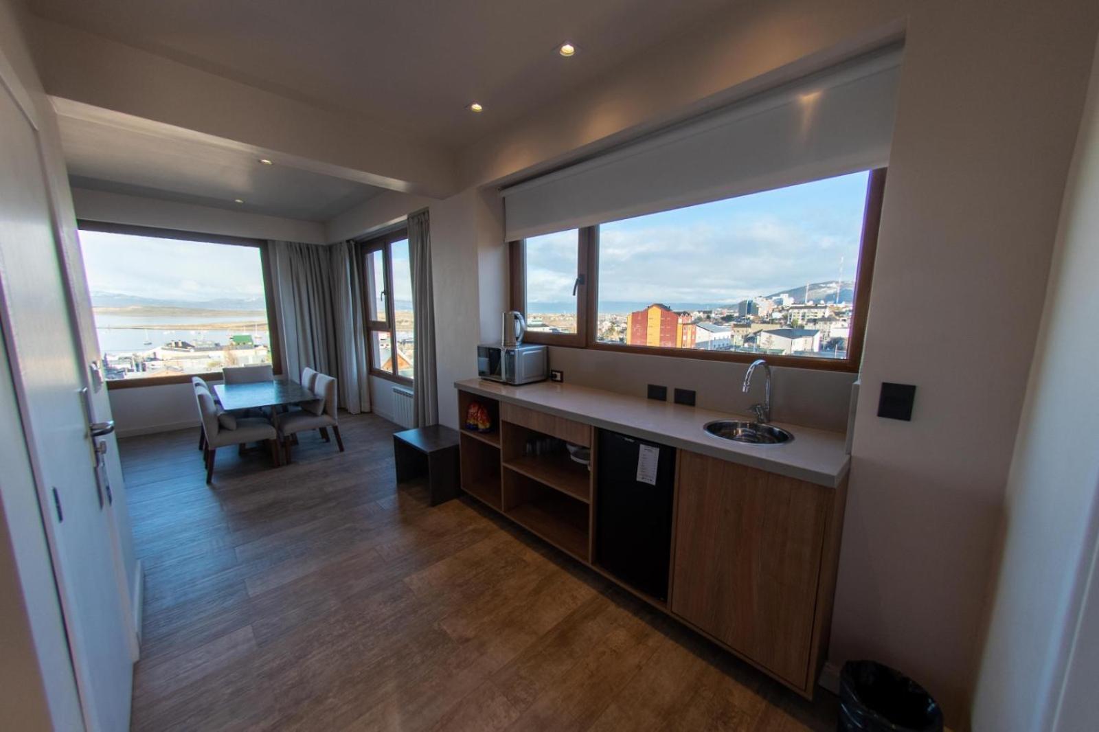 Del Bosque Aparthotel