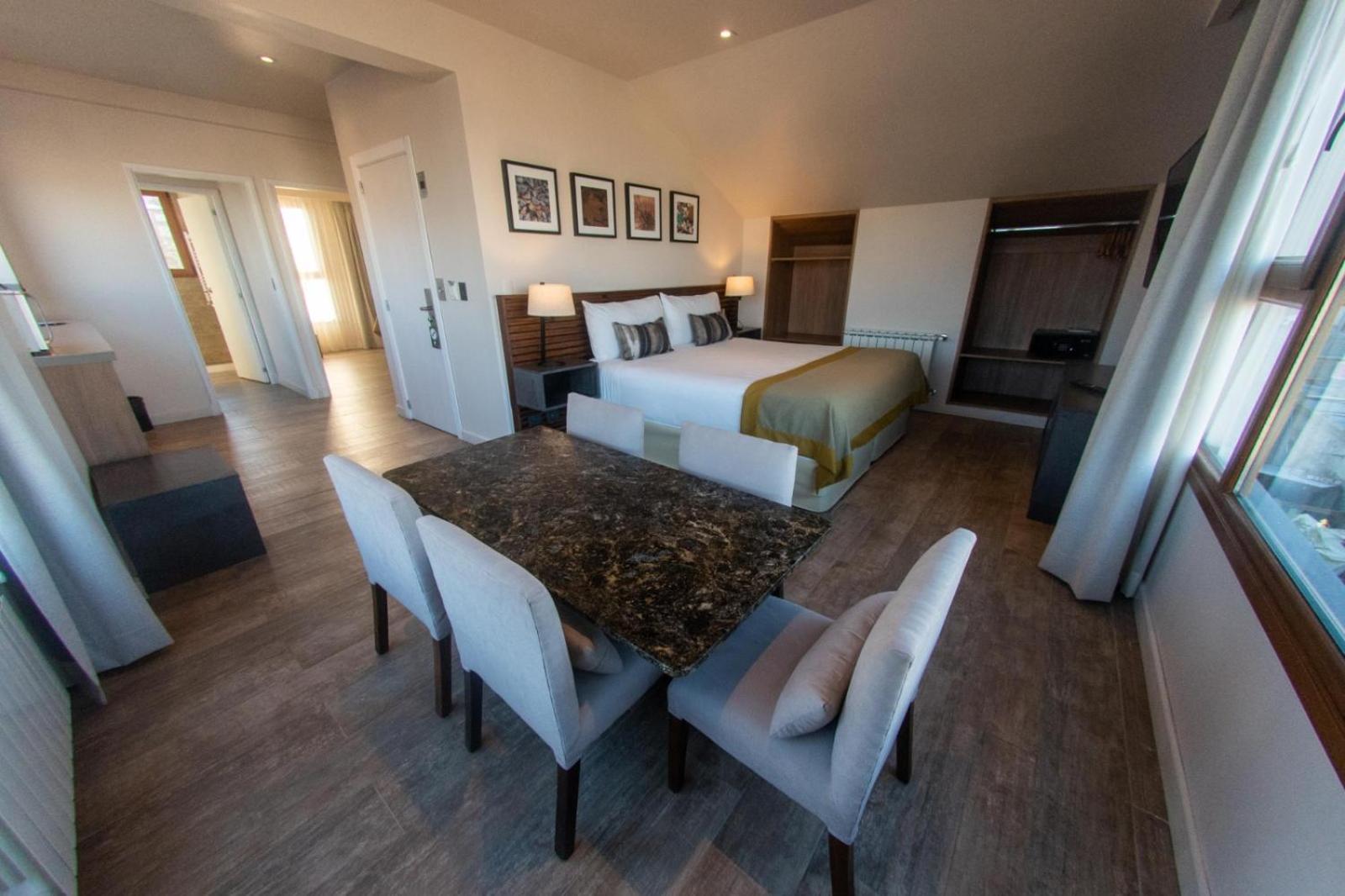 Apartahotel Del Bosque